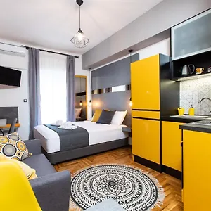 Διαμέρισμα Downtown Luxury Boutique : The Yellow Θεσσαλονίκη